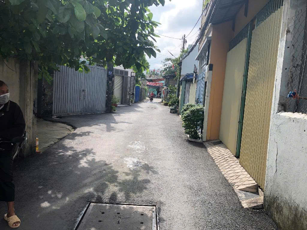 BÁN ĐẤT TẶNG NHÀ HẺM XE HƠI CHỈ 5TY MT 9M 83M2 NGUYỄN ẢNH THỦ HIỆP THÀNH Q12